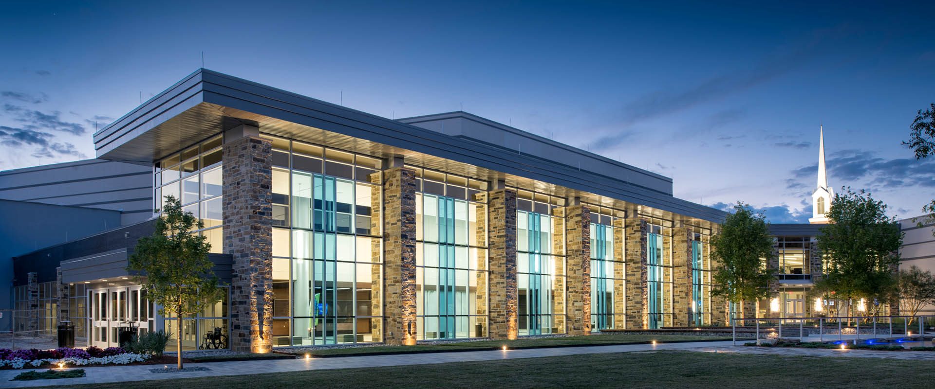 FirstBaptistChurchCovington-Exterior-Night