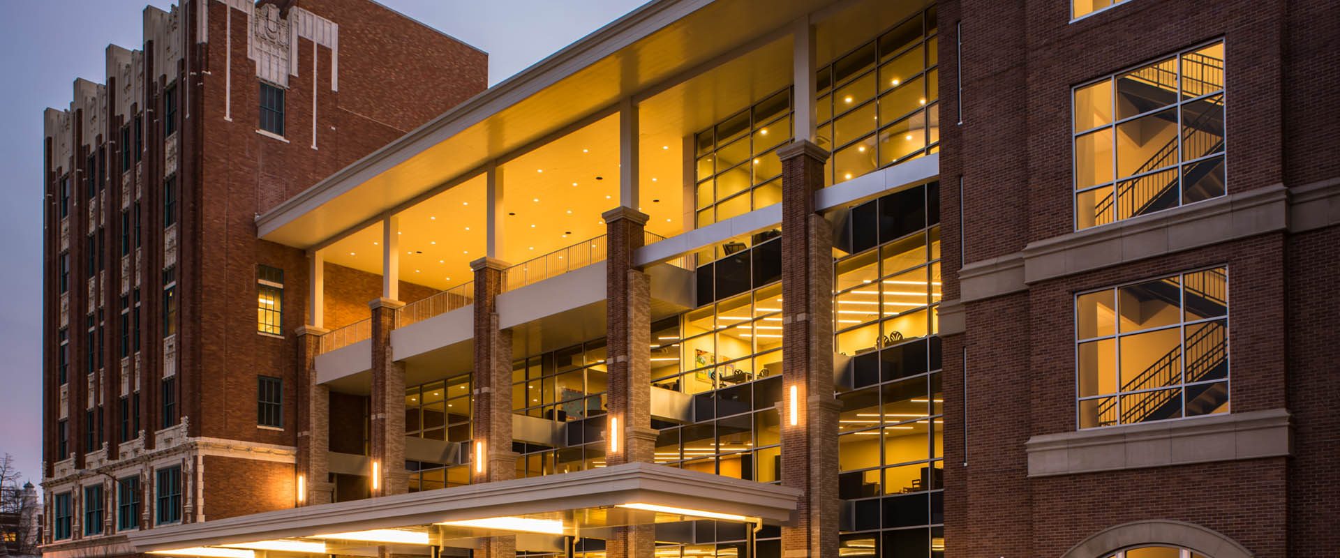 FirstBaptistChurchTulsa-Exterior-Dusk